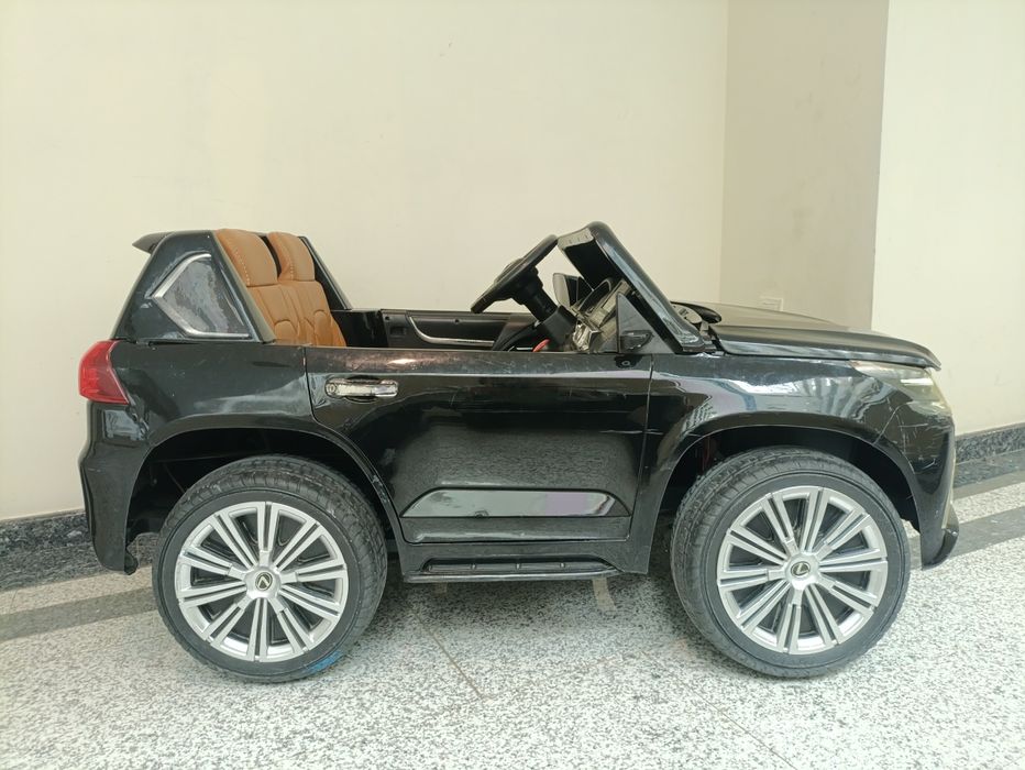 Электромобиль детский Lexus 570