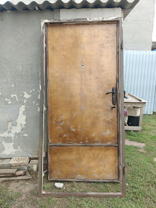 Сырытқы есік сатылады