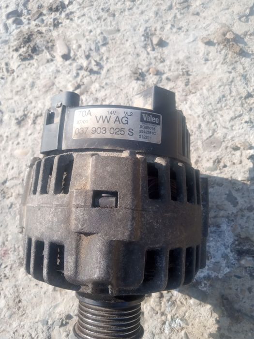 Vand alternator de Volkswagen lupo 1.0 benzina