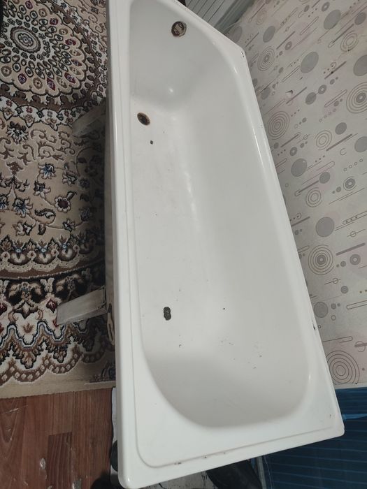 Продам ванну, чугунная