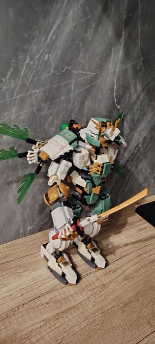 Lego ninjago lloyd mech
