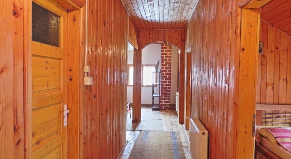 Vilă cu 7 camere in Busteni, cartier Zamora