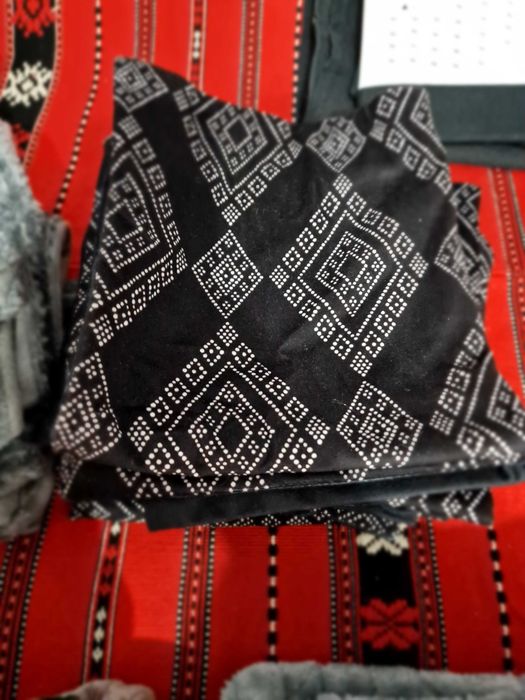 Fete de perna , dimensiuni 40x40