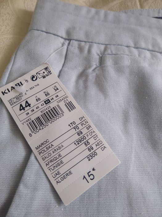 Pantaloni chic scurți bărbați de la KIABI