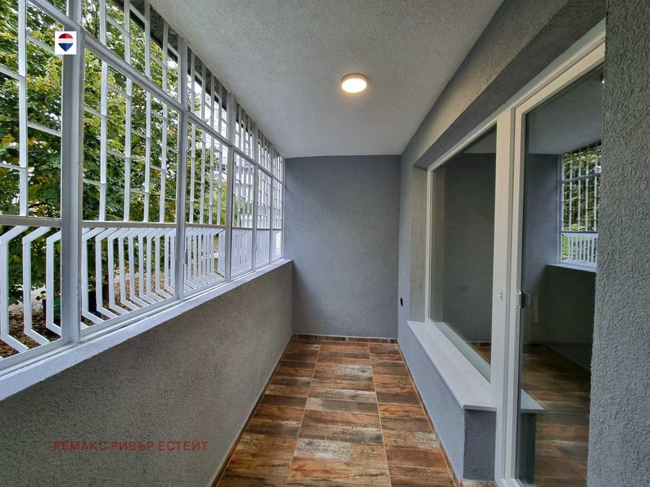 Продава се Двустаен апартамент в Русе, Дружба 3 - 66 кв.м за 1508 €/кв.м - Снимка #2