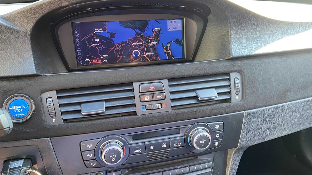 BMW E90 320D 2009 / PACHET M