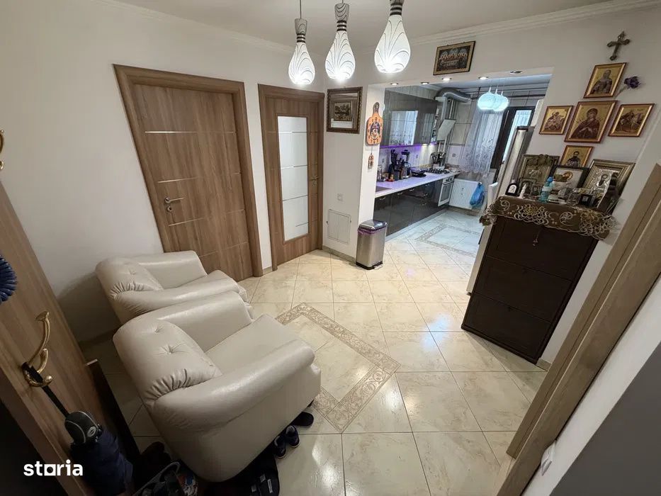 Apartament 4 camere Piata Berceni