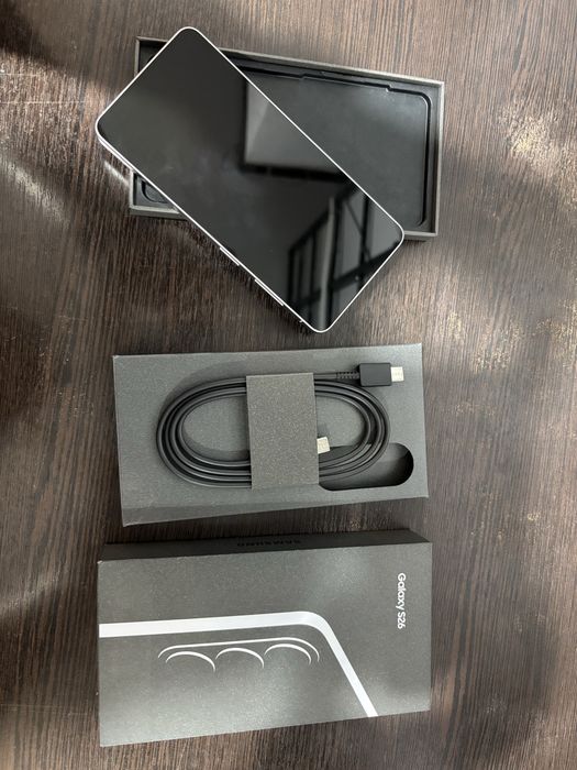 Samsung S26 12/256
