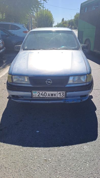 Опель вектра. 1993.газ бензин.