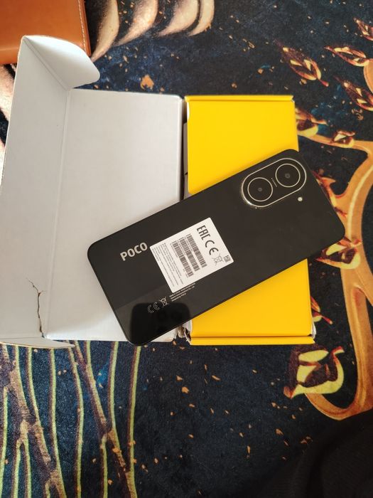 Продаётся телефон