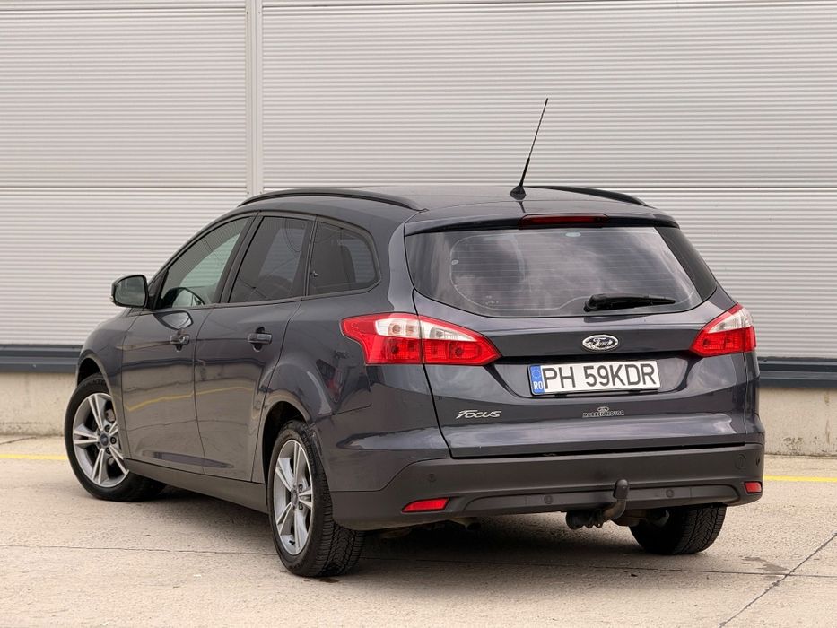 FORD Focus 2013 — imagine 3