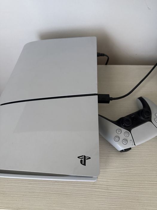 Playstation 5 slim cu disk