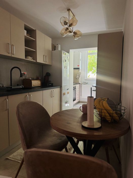 Apartament decomandat cu 2 camere