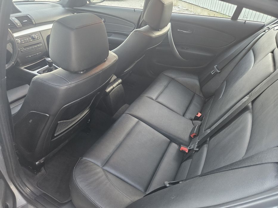 Bmw 123d 2011 Euro 5 204 Cp/ M pachet int 'ext/Trapa/Bi xenon/Navi/Keyless