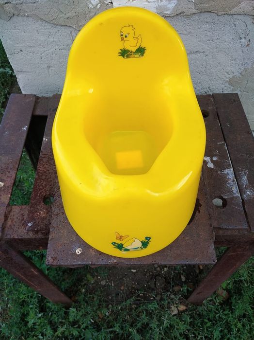 Детский горшок..