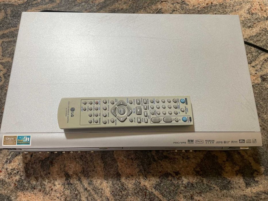 Combo DVD - Videorecorder tip LG VC8804  6 capete perfect functionabil