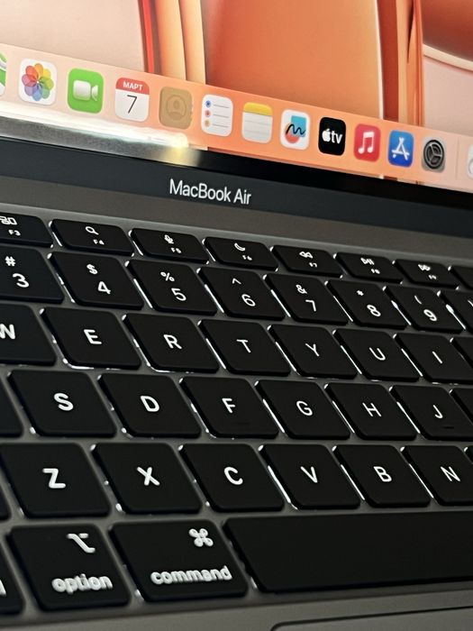 MacBook Air 13 | 8/256Gb | АКБ97%