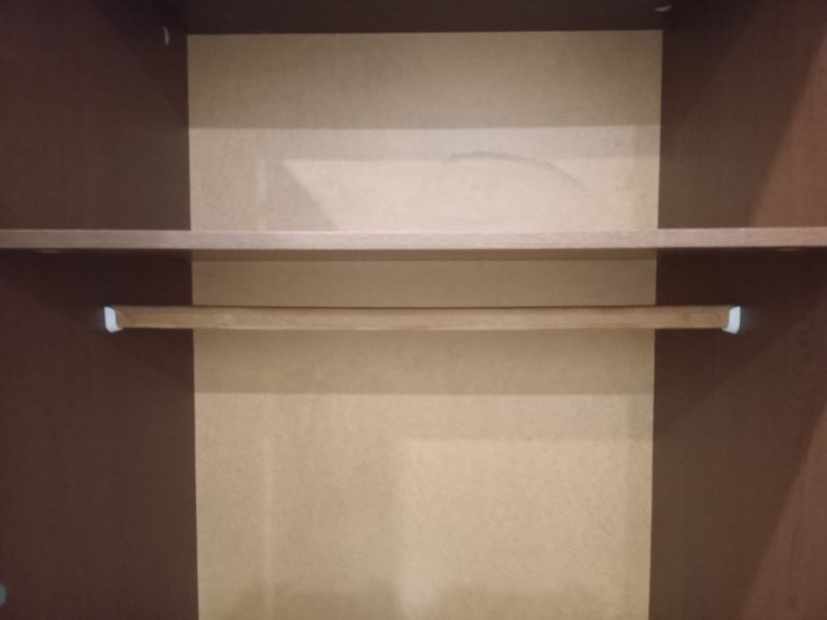 Шкаф/Шифонер сатылады.