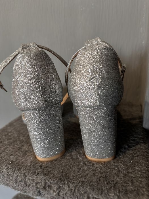 Туфли с блестками серебритые