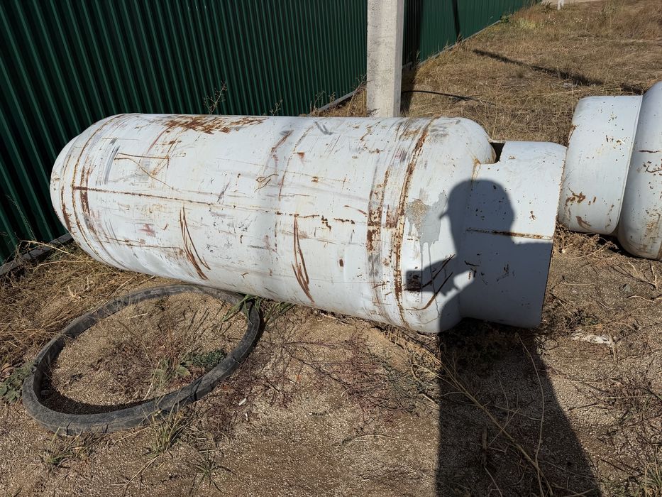Газгольдер 1 куб каждая, 2 шт.