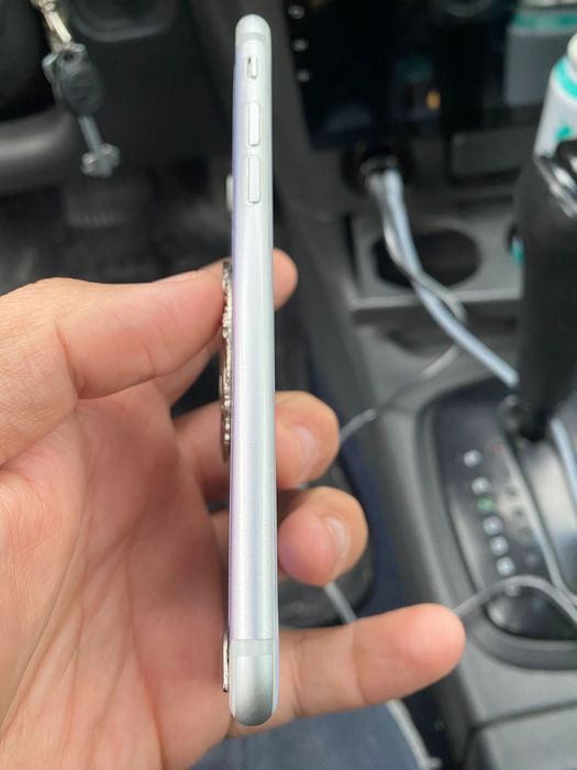 IPhone 7 128gb.          .