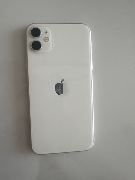 Iphone 11 , 128 GB