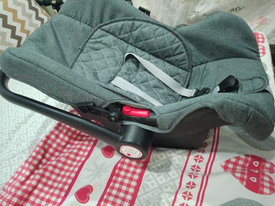 Продам детскую автолюльку