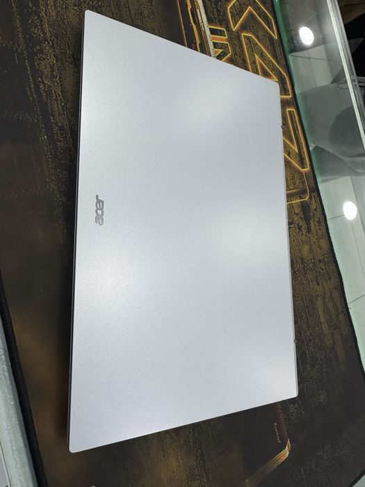 Acer R7-5700U 8/512 15.6 FHD Wv