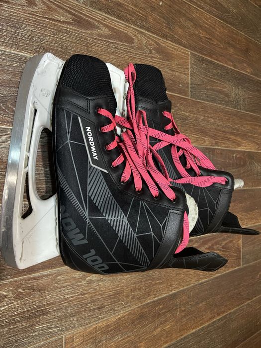 Коньки хоккейные размер 40