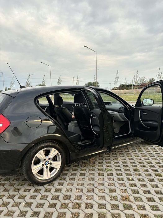 Vand BMW 118D in stare foarte buna, interior foarte bine intretinut