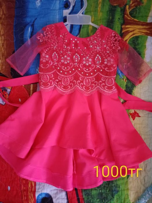 Платья продам срочно