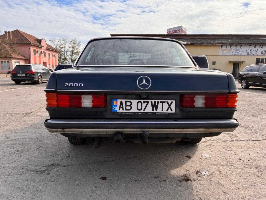 MERCEDES-BENZ E-Class 1983 — imagine 2