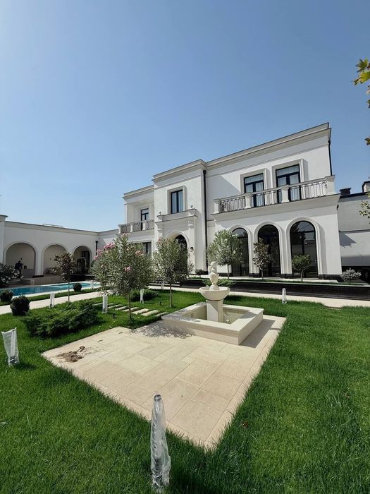 Продается дом 5 спален 2 гостиной, ориентир: геофизика, 10 соток 697м²