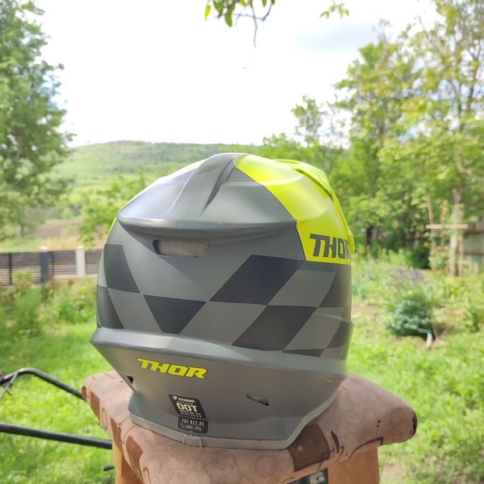 Vând cască THOR enduro motocross