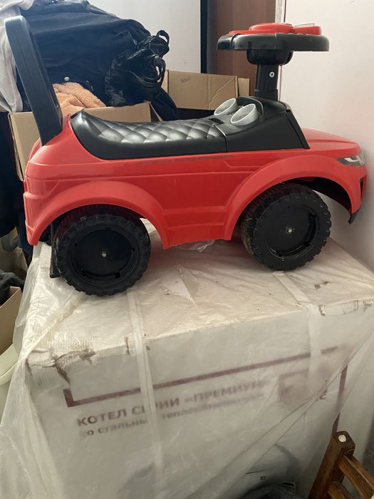 Машинка толокар