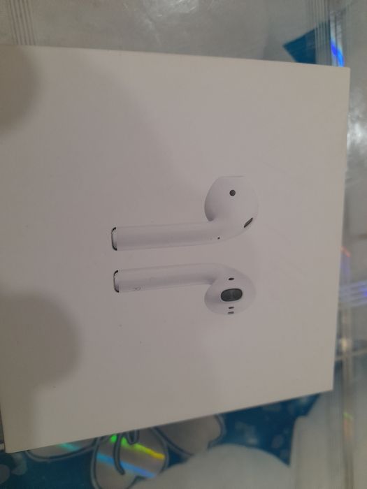Продам оригинал Air Pods наушники
