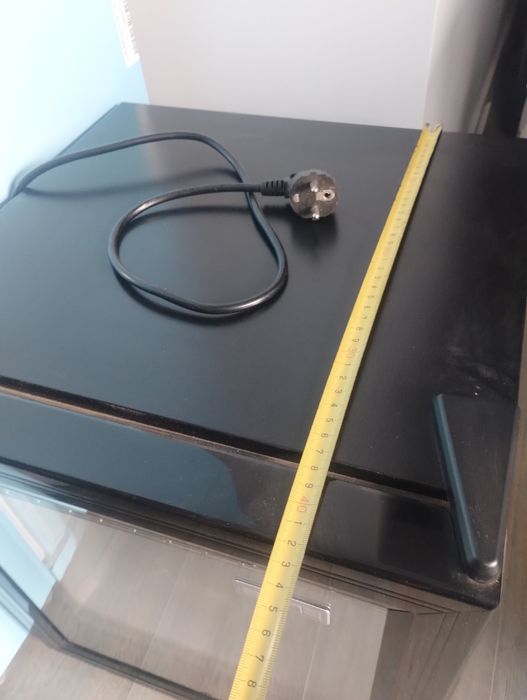 Хладилна витрина