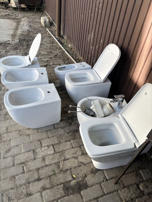 Продаю туалет в хорошем сост