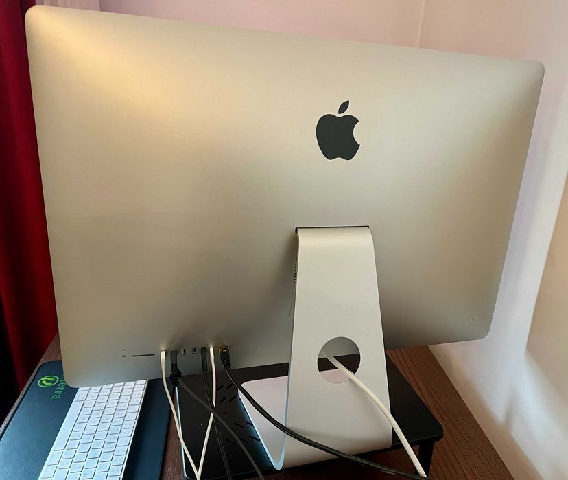 iMac 27” Retina 5K (2020) – Intel Core i9 – 128GB RAM – 1TB SSD – Radeon Pro 5500 XT 8GB