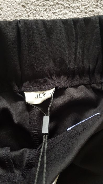 Pantaloni dama cu crac larg JDY mar xs