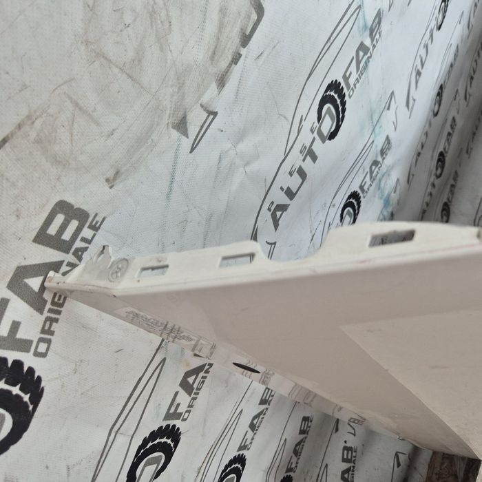Bara fata Skoda Octavia 4 VRS an 2019-2020-2021-2022-2023