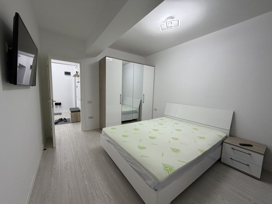 inchiriez apartament 2 camere