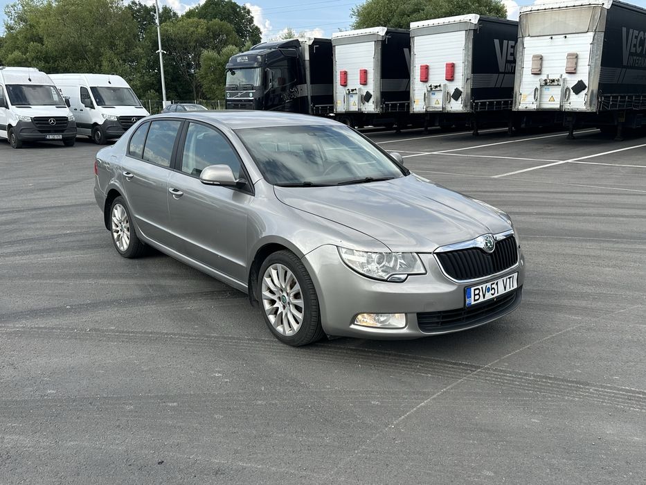 SKODA Superb 0 — imagine 2