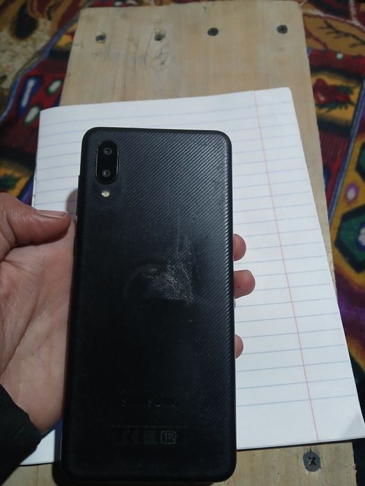Samsung galaxy A02 holati yaxshi