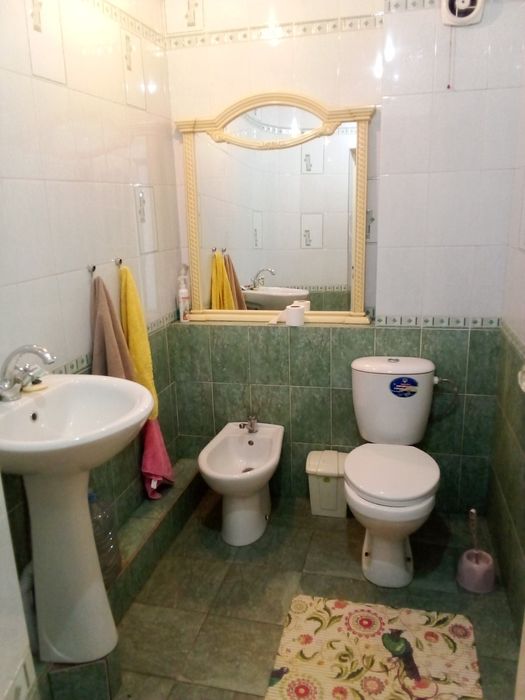 Продам половину коттеджа.