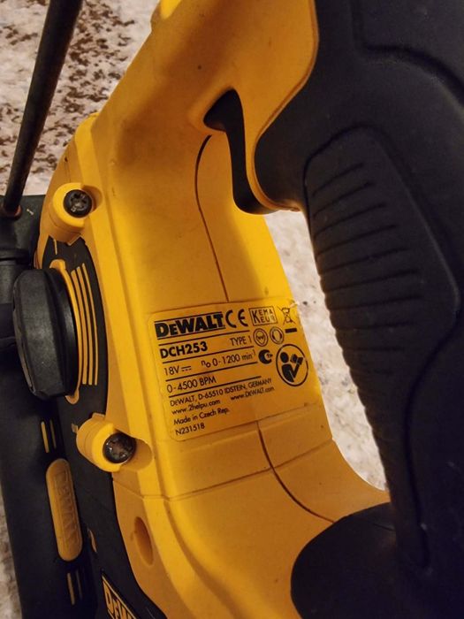 Dewalt rotopercutor dch253