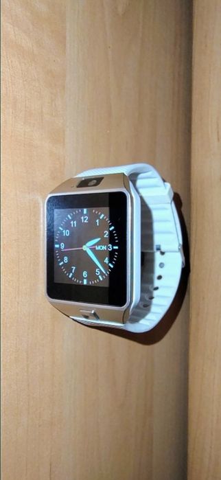 Curea alba neagra sau portocalie & smartwatch