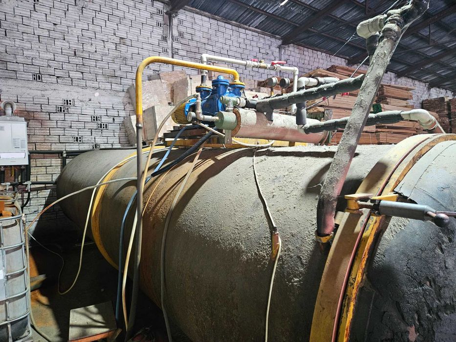 Вакуум сушилня за дървен материал.