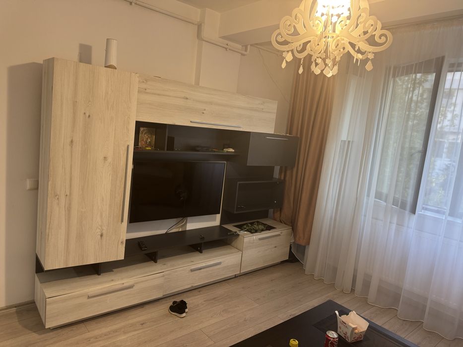 Inchiriez apartament zona centrala