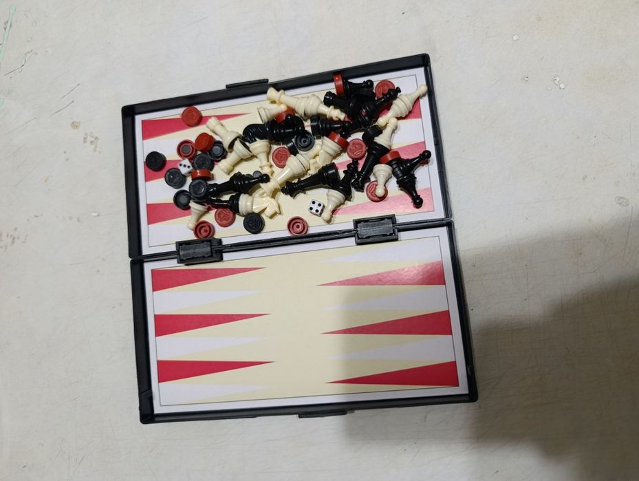 Маленькие шахматы для похода